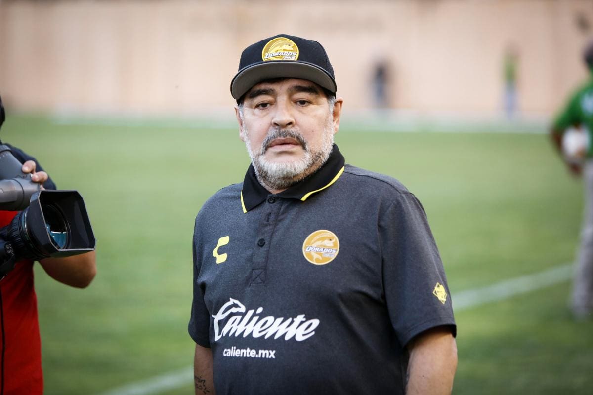 Maradona cumple hoy 60 años y recibe felicitaciones de más de 150 figuras del deporte