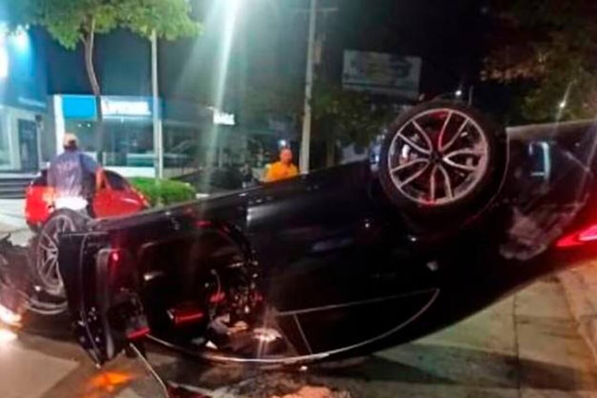 Lujoso auto del hijo de Aída Merlano está involucrado en accidente