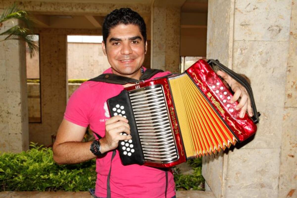 Para Jhon, el Festival Bolivarense de Acordeón es uno de los más completos del país porque cada intérprete debe ejecutar seis ritmos musicales diferentes. LUIS HERRÁN