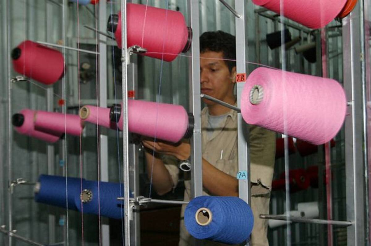 Sector Industrial. COLPRENSA