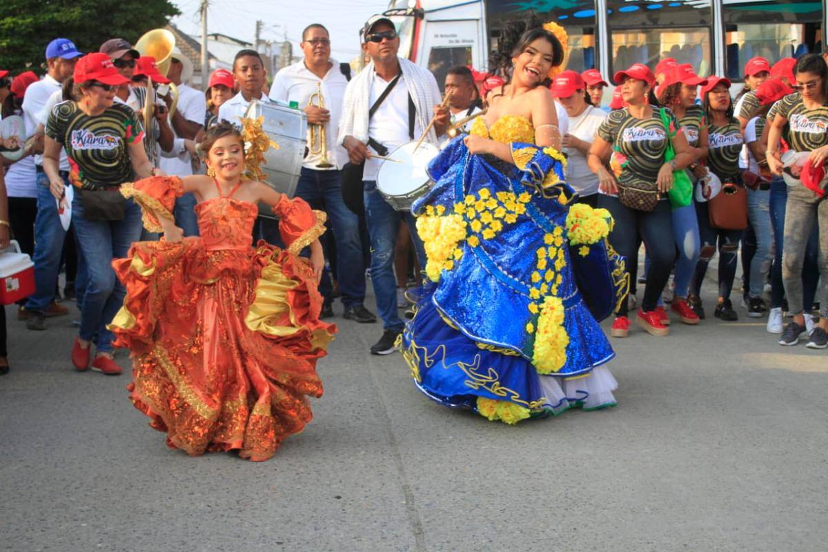 Las celebraciones son presididas por la reina infantil, María Alejandra Zabaleta Llanos, y la reina juvenil, Kiara Montes. FOTO JULIO CASTAÑO
