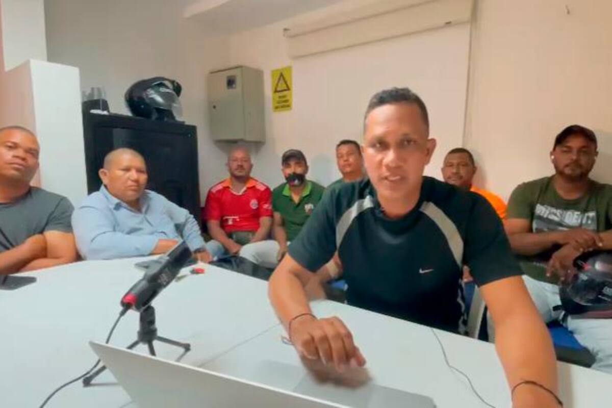 “En pie de lucha el tiempo que sea necesario”: mototaxistas a Dau