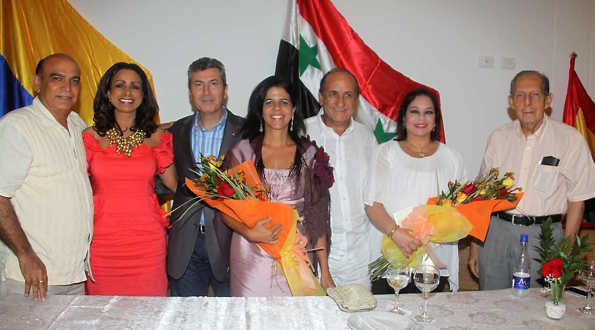 Jairo Yidios, Nazly de Yidios, el embajador de Siria en Venezuela, Ghassam Abbas; Claudia de Abbas, el cónsul de Siria en Barraquilla, Talel Karawi; Mónica Name y Nemetrio Saer. fotos MARUJA PARRA/EL UNIVERSAL/