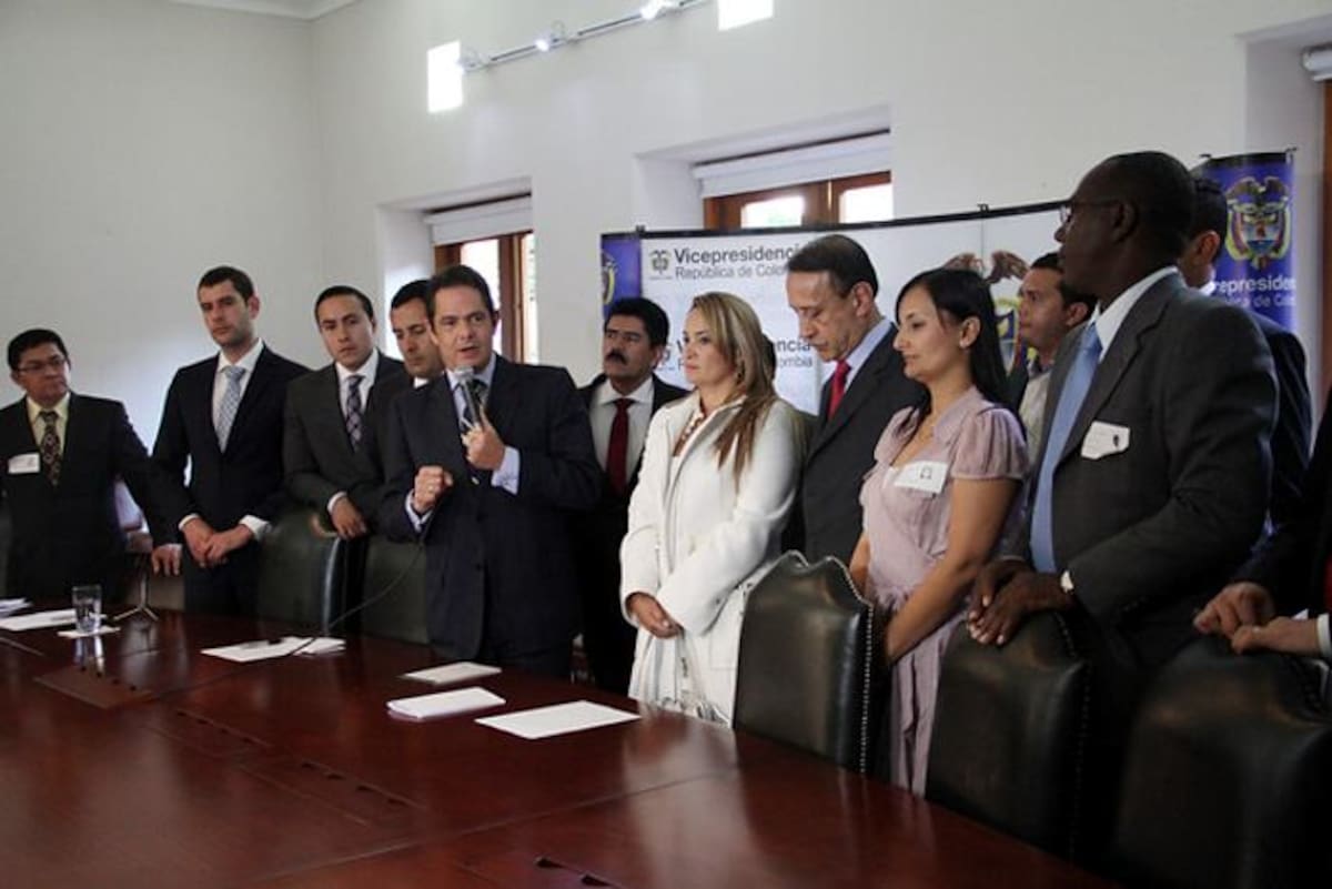 Los mandatarios territoriales se reunieron con el vicepresidente Germán Vargas Lleras. COLPRENSA