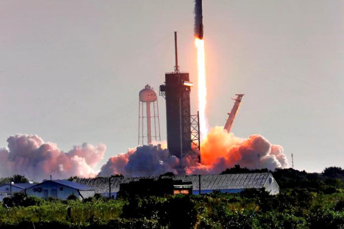 SpaceX lanza 60 satélites Starlink para su proyecto de internet global