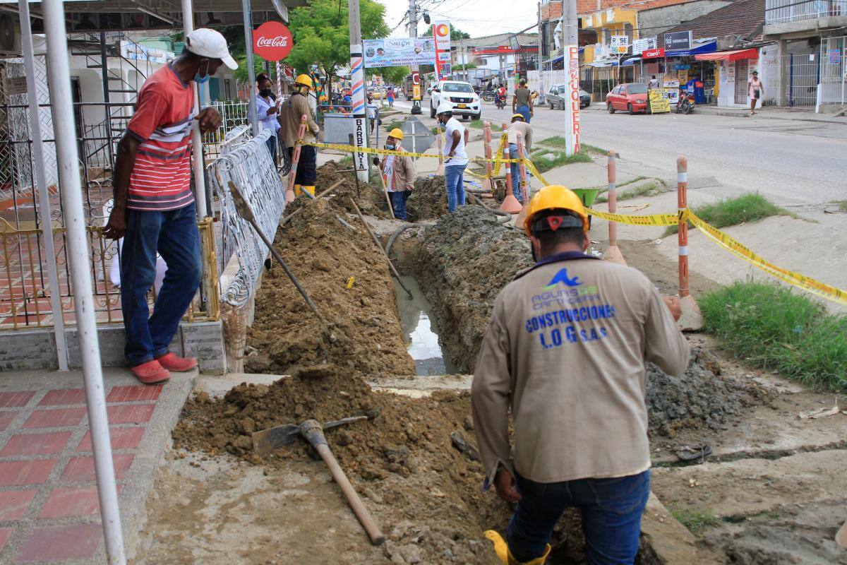 En este sector de Cartagena pagaron 30 años por un alcantarillado que no tenían