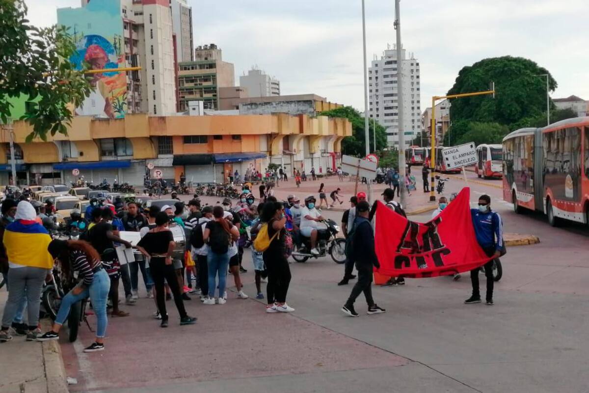 Paro nacional: jóvenes marchan hacia plantón indefinido en el Túnel de Crespo