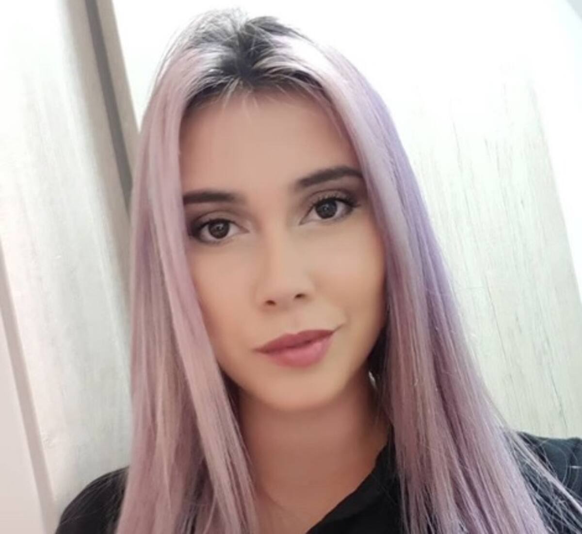 Manuela Gómez Franco se sometió a aumento de glúteos y le quedan extragrandes. Instagram.