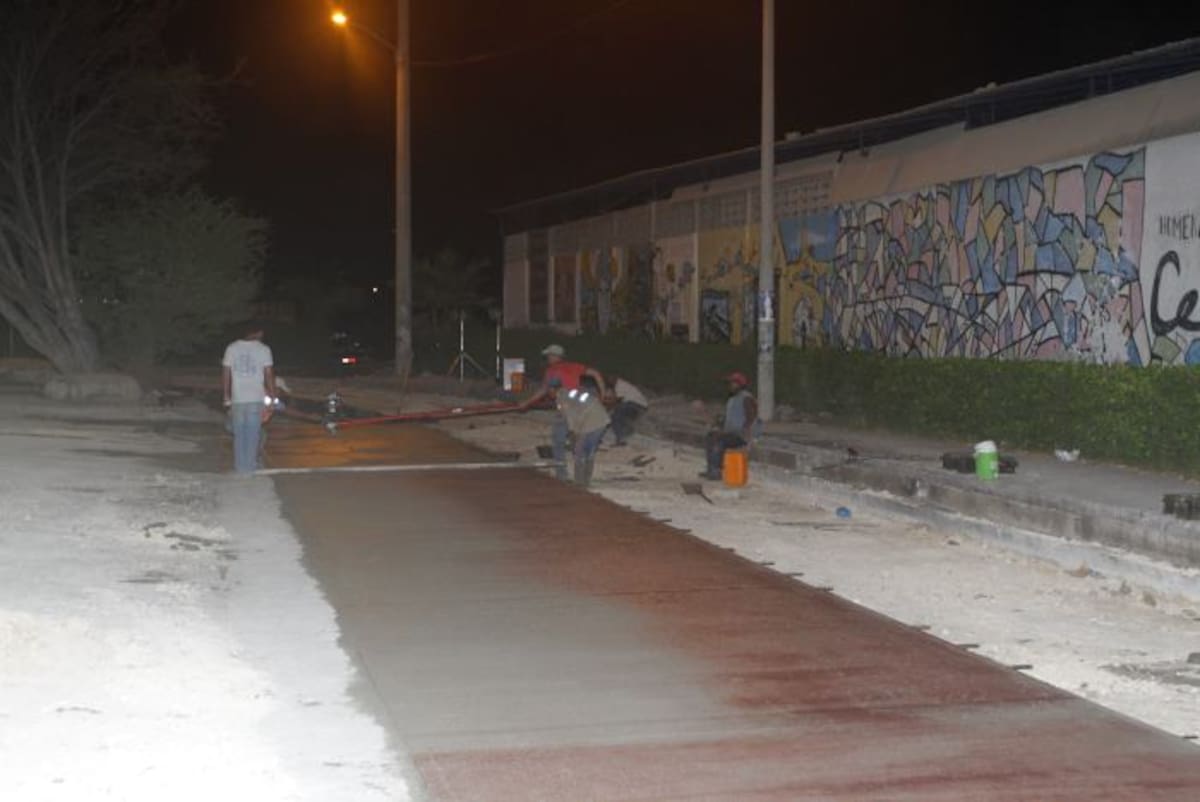 Los trabajos se adelantan en la noche, con el fin de evitar traumatismos para peatones y vehículos en horas de la mañana.