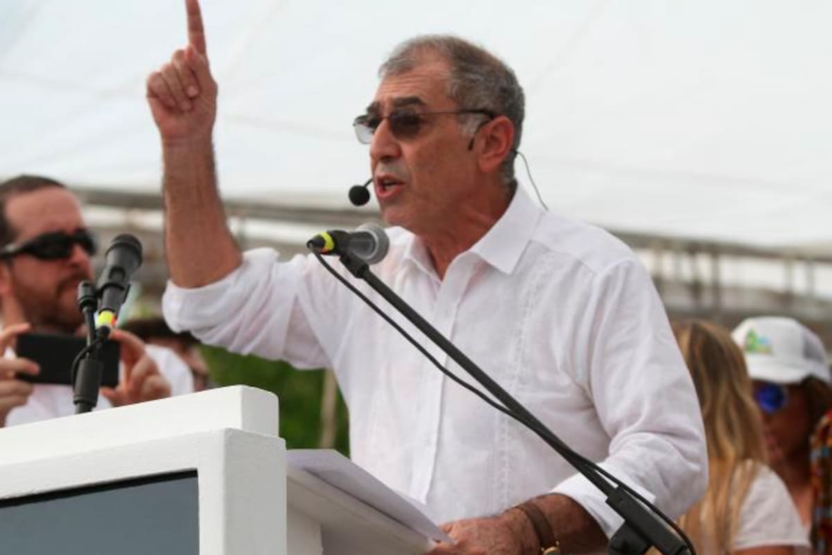 Alcalde Dau reafirma su compromiso de acabar con los peajes