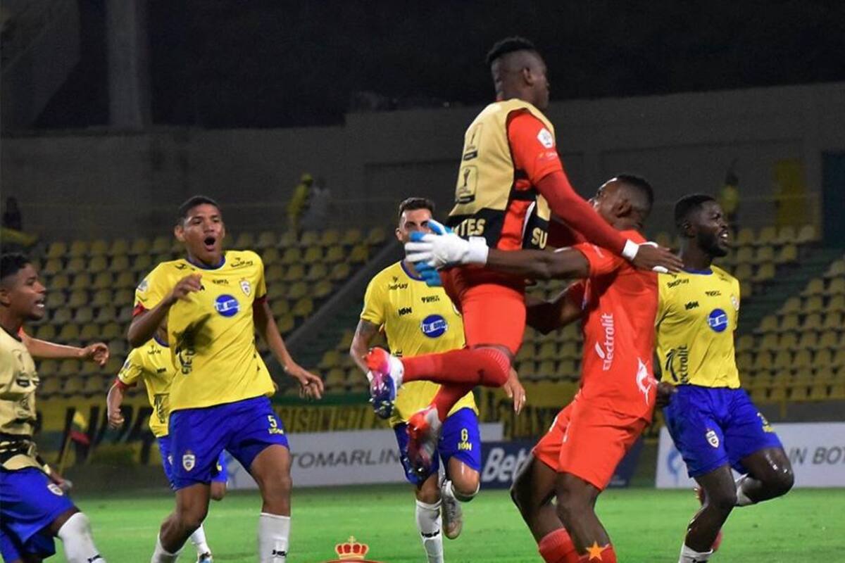 ¡Qué alboroto!: Real Cartagena festejó como si hubiera quedado campeón