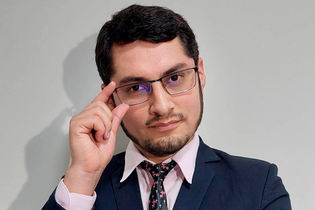 “Debemos luchar por construir un mundo más justo”: Dante Urbina