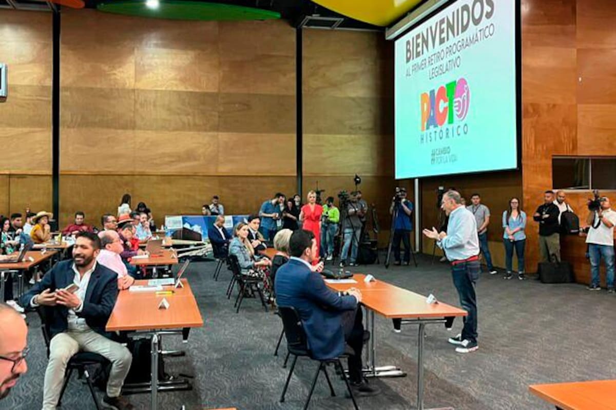 ¿Qué reformas radicará el Pacto Histórico el día uno del gobierno Petro?