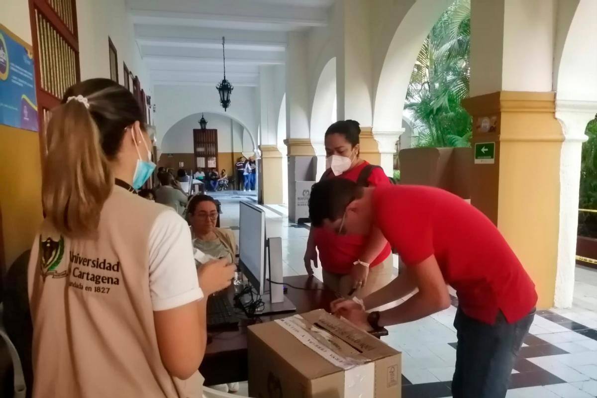 Con normalidad avanza segundo día de consultas y elecciones en la UdeC