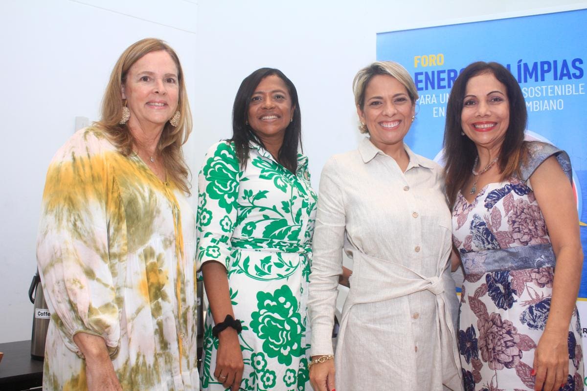 Victoria Cárdenas, Paulina Llerena, Susana De León y Fanny Guerrero.