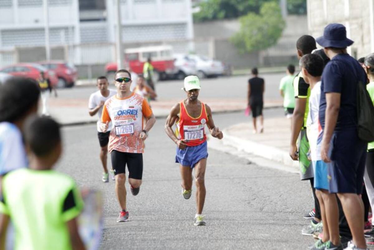 El recorrido partió del Coliseo de Deportes de Combate y Gimnasia, y en un circuito alrededor de la Villa Olímpica se recorrieron 10 kilómetros, que terminaron en el mismo Coliseo de Deportes después de cuatro vueltas. Julio Castaño-El Universal.