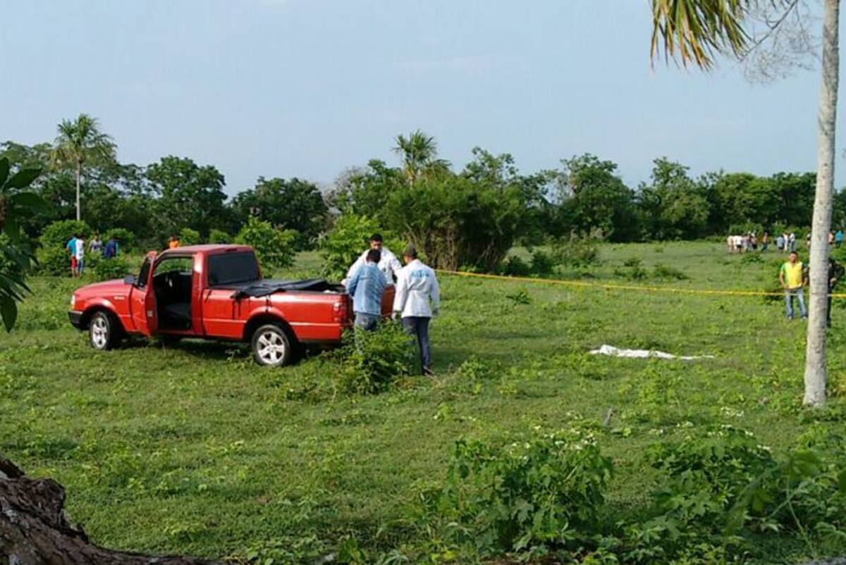 El cuerpo de Liseth De Hoyos Manga fue hallado desnudo en una zona enmontada, cerca al lugar de residencia de su presunto homicida.