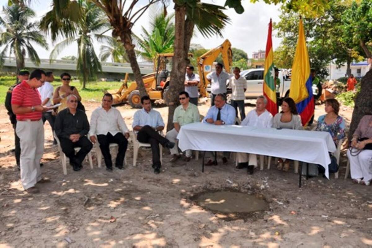 El lunes se colocó la primera piedra del palacio de justicia de Cartagena cortesia