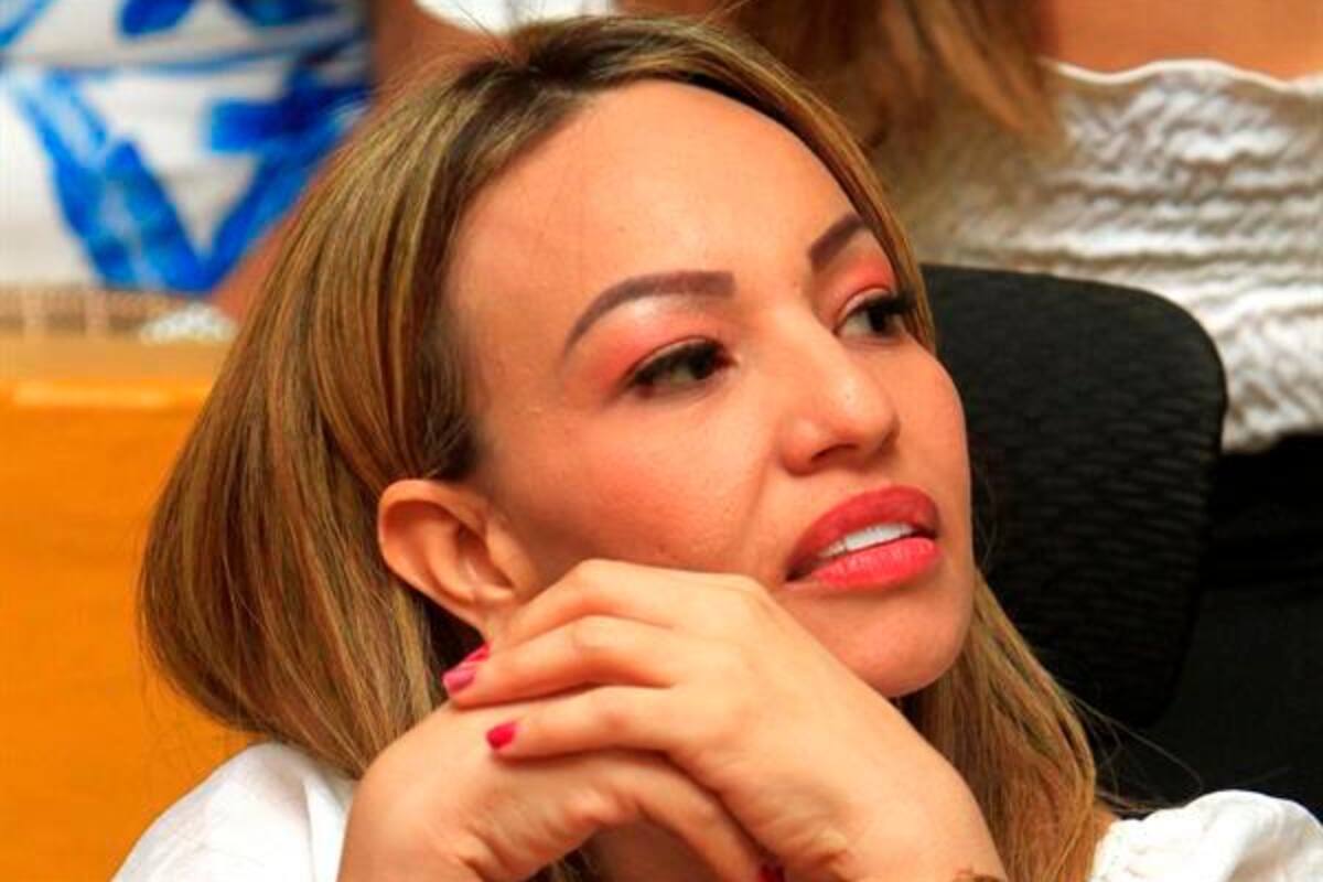 Juez envía a la concejala Gloria Estrada a casa por cárcel