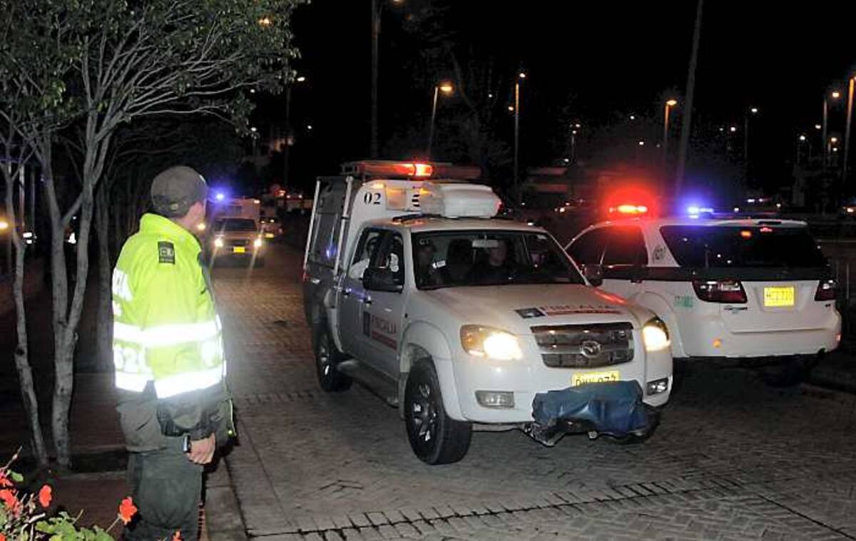 Anoche llegaron a Bogotá los restos mortales de Alfonso Cano. COLPRENSA
