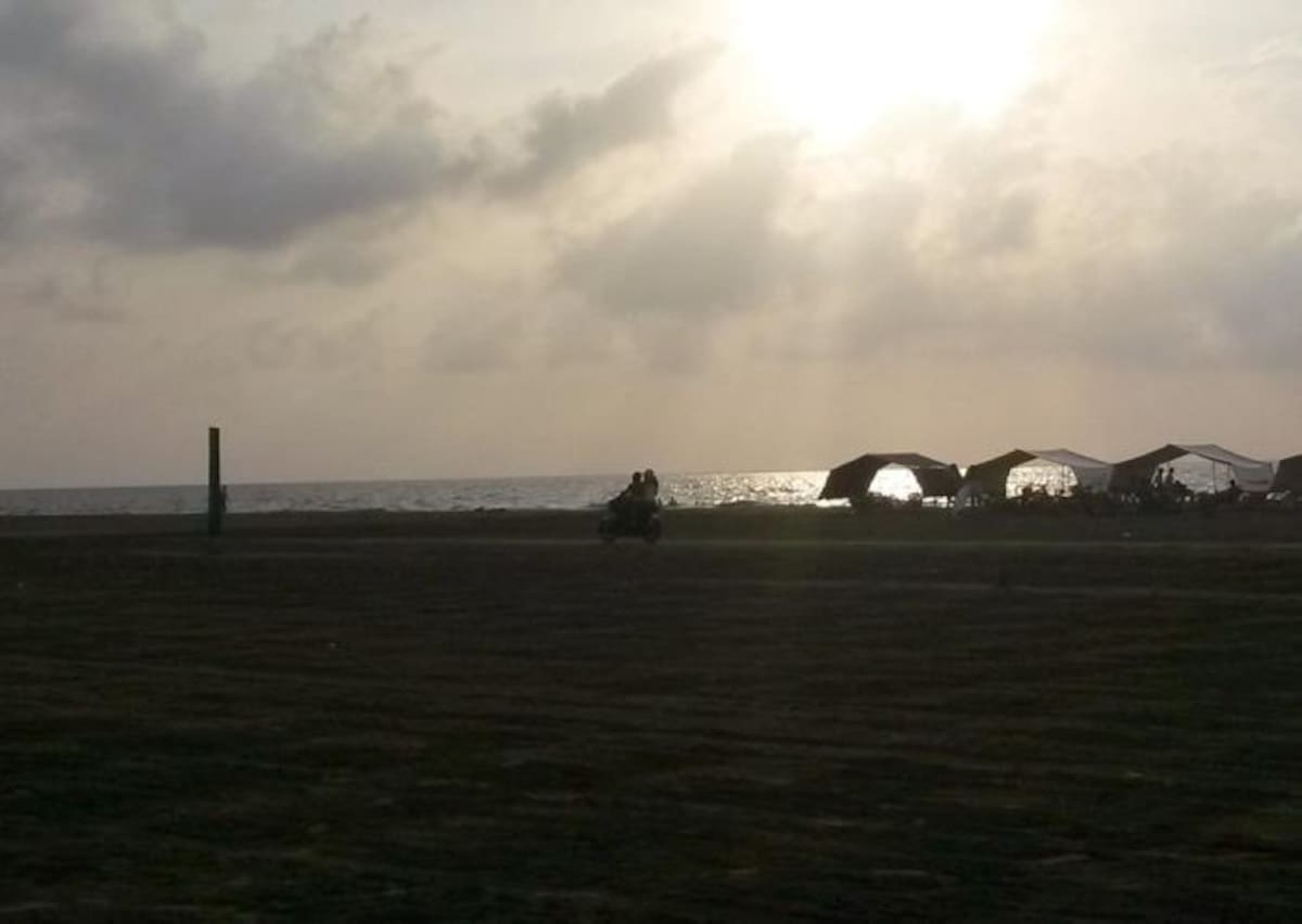 No hay agentes de tránsito establecidos para las playas. CORTESÍA LECTOR