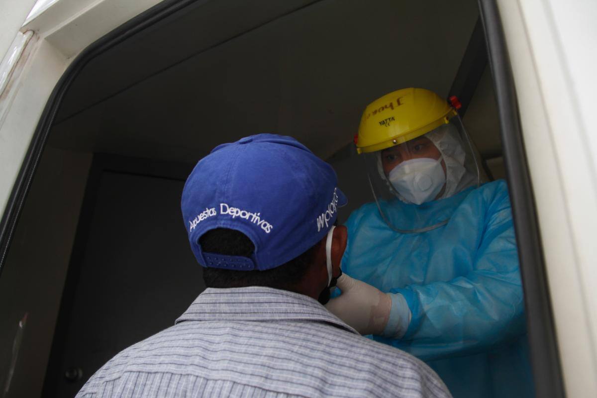 Pacientes COVID-19 denuncian trabas en atención de EPS