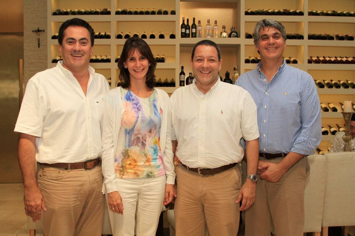Ramón Del Castillo, Lorena Bravo, Gino Merlano y Rudy Gedeón.