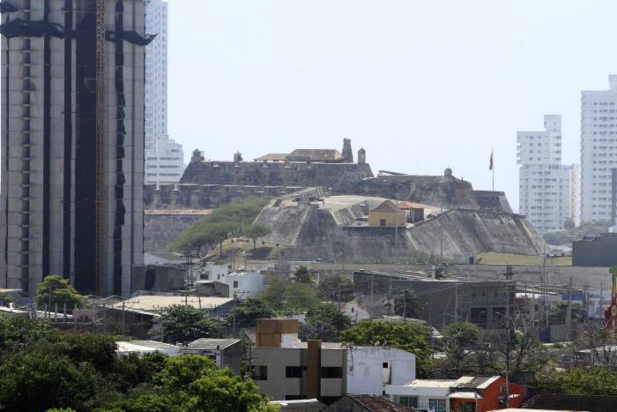 El edificio Aquarela afecta la visual del Castillo de San Felipe. Julio Castaño- El Universal.