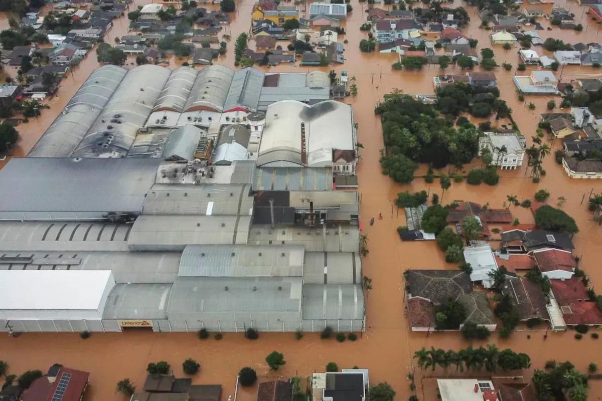 Suben a 67 los muertos por las inundaciones en el sur de Brasil