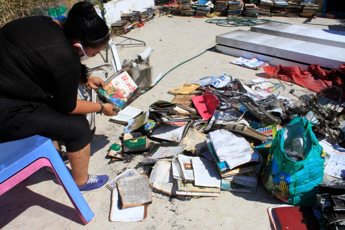 Más de 500 libros quemados en Biblioparque de San Francisco