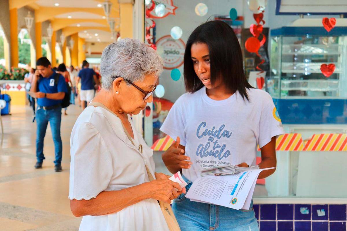Esta es la campaña que promueve el buen trato a los abuelos