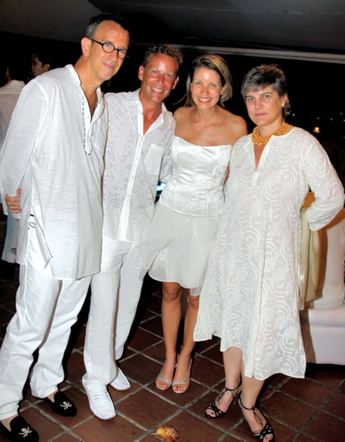 Mario Casas, Brian Andrews, Claudia Gurisatti y Marea de Casas.
