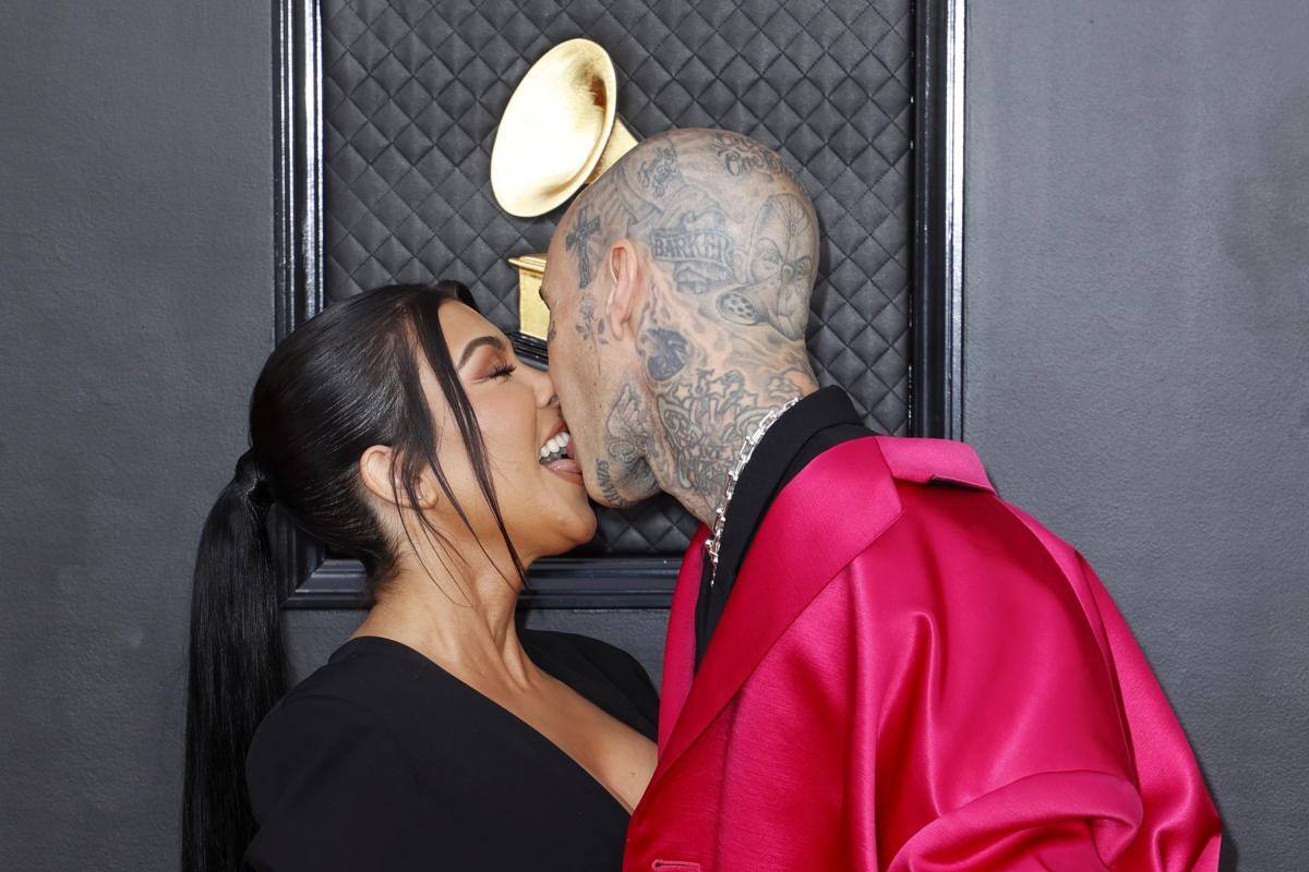 Kourtney Kardashian y Travis Barker se habrían casado en Las Vegas