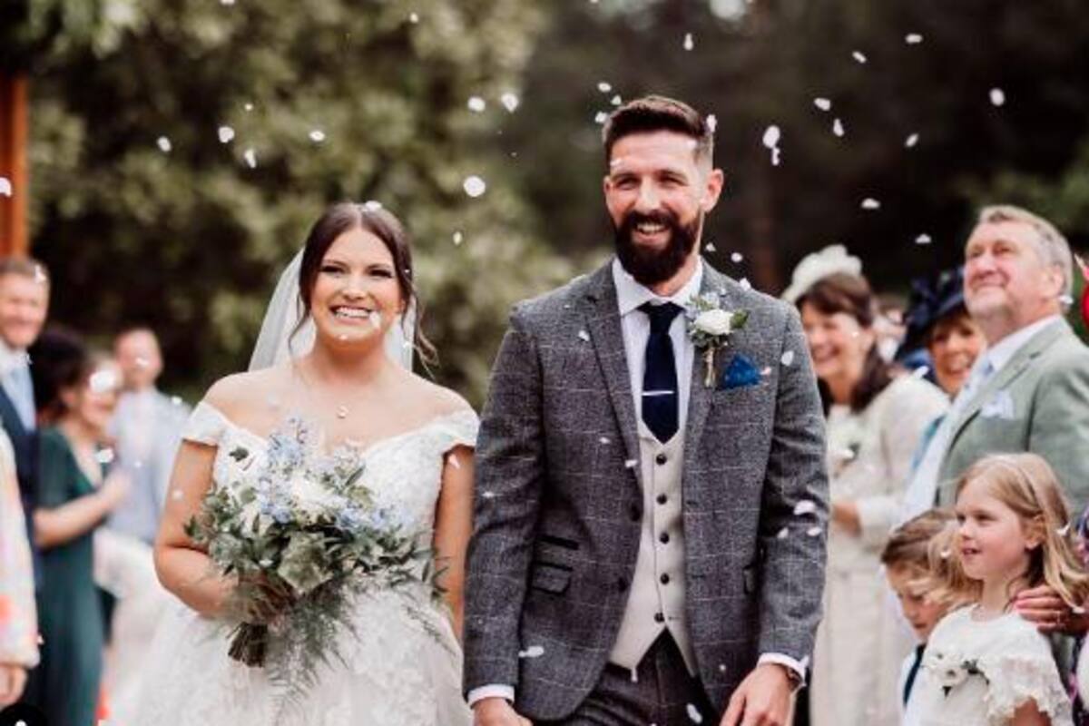 Futbolista se casó y a los tres meses su esposa murió de cáncer