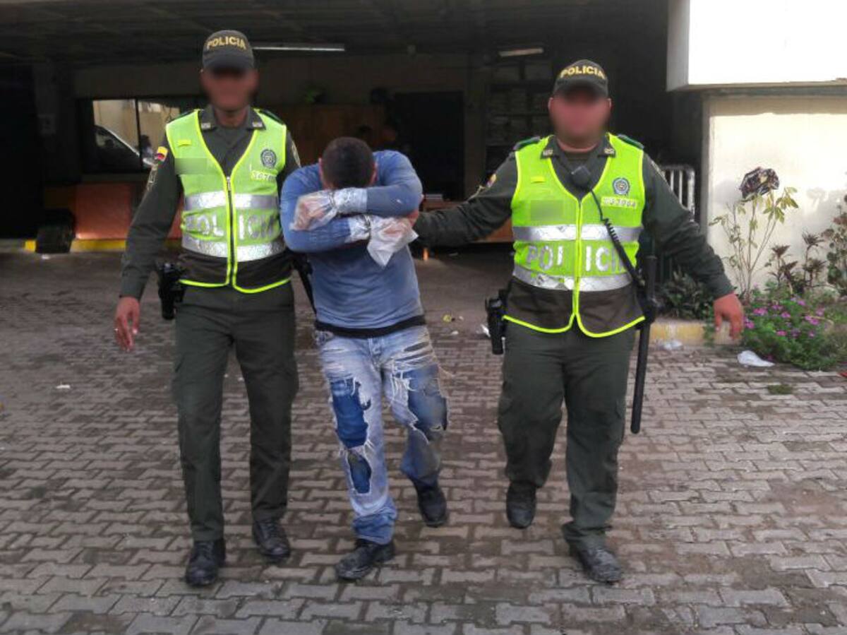 En persecución, la Policía capturó de uno de los presuntos responsables del asesinato.