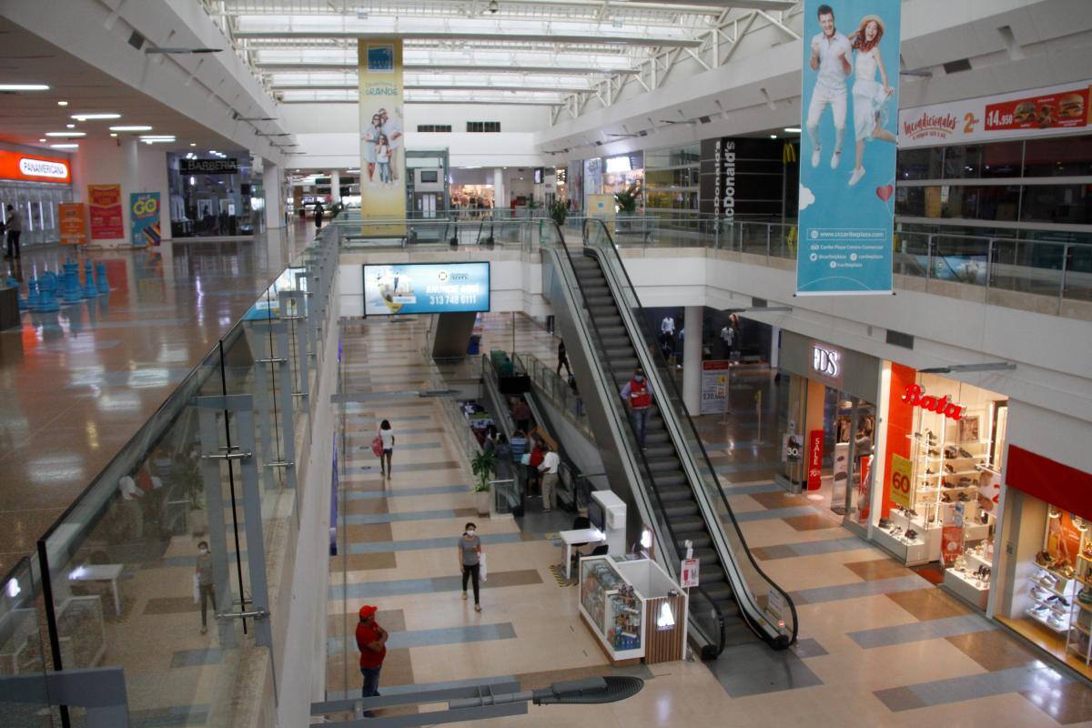 Centro comercial Caribe Plaza.//Foto: Luis Eduardo Herrán - El Universal.