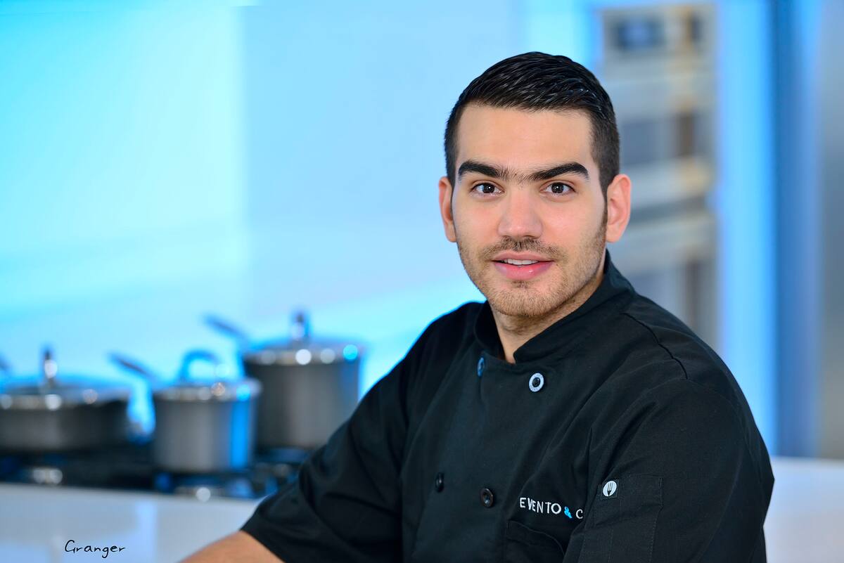 Creció con la convicción de que la cocina reúne a la familia y los amigos y allí quiere hacer historia. ROBERTO GRANGER