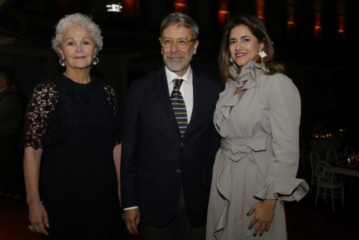 Julia Salvi, Pedro Ruiz y la primera dama, María Juliana Ruiz. ÁLVARO TAVERA - COLPRENSA