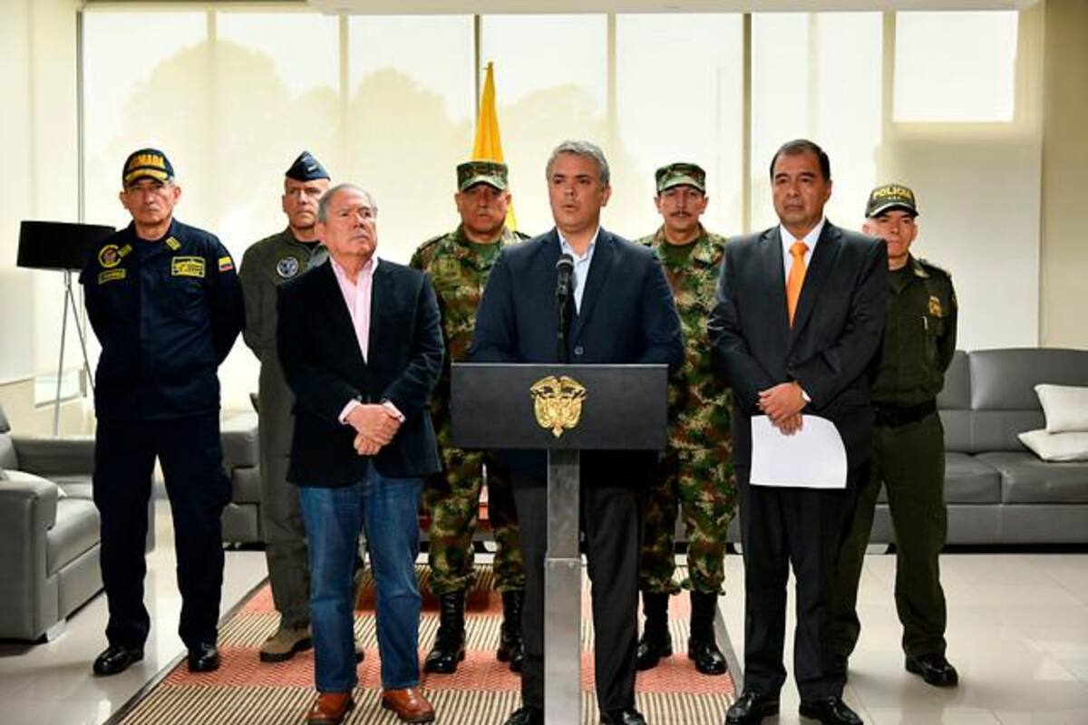 Duque anuncia “cero tolerancia con actos que deshonren el uniforme de la patria”