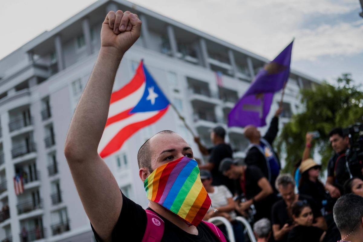 Gobernador de Puerto Rico acepta juicio político y no postulará a reelección