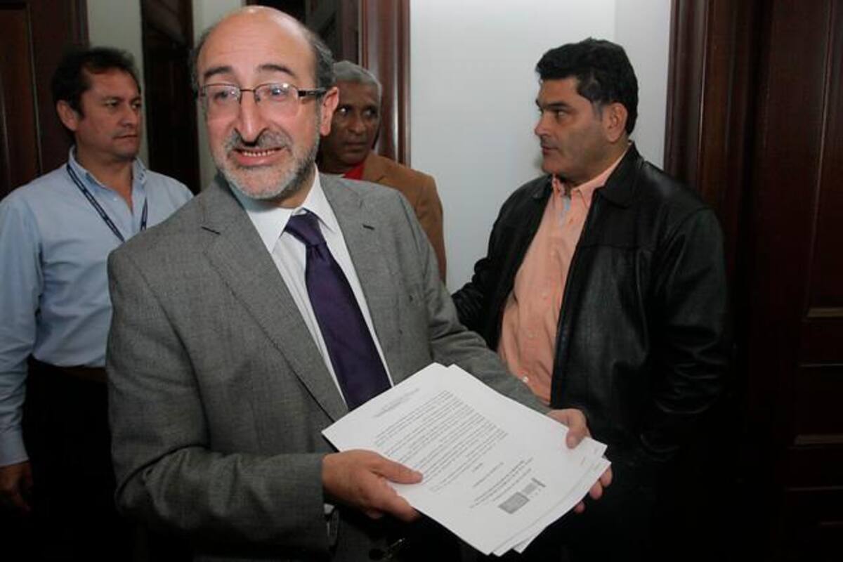 Exministro Juan Lozano asume dirección de Noticias RCN