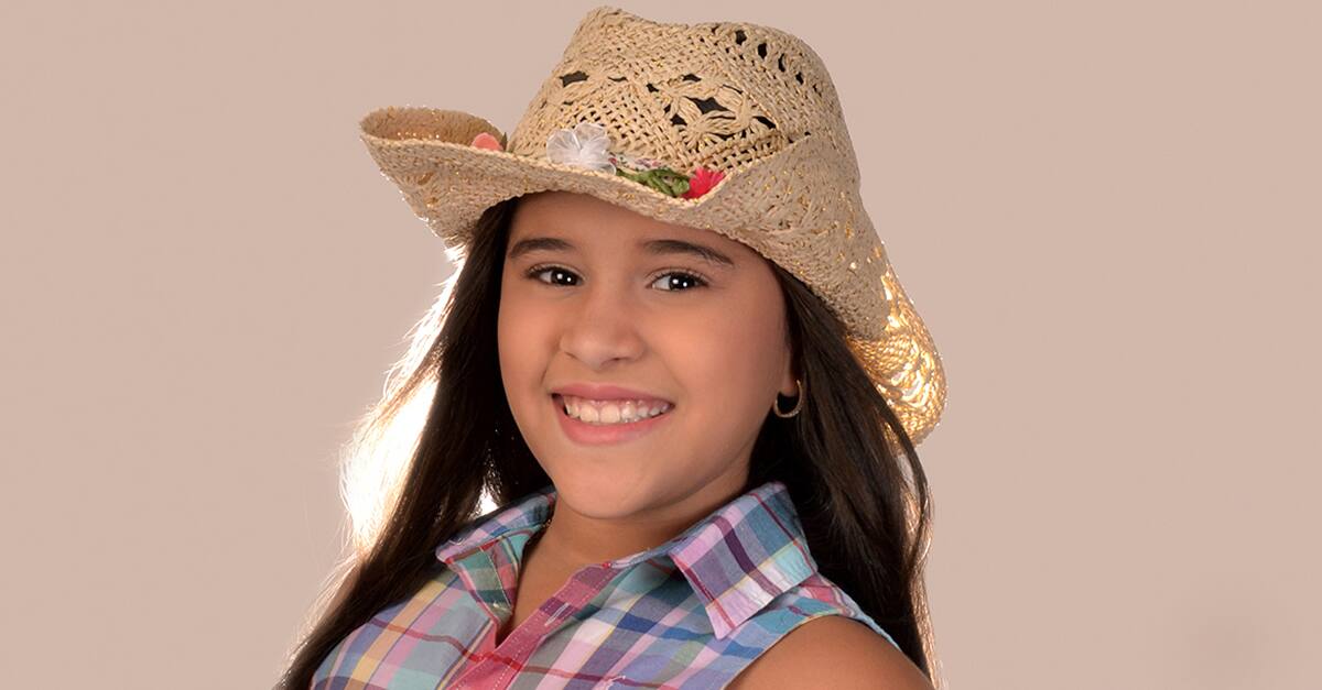Valerie Roa Castro, capitana infantil de las Festividades de la Virgen del Carmen en Arenal. CORTESÍA