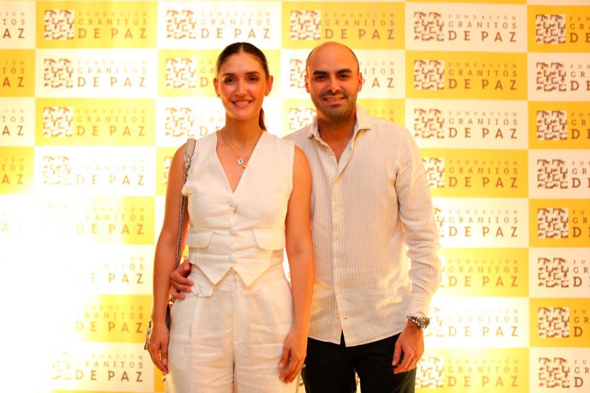 Teresa Londoño Zurek y Manuel Cavelier.