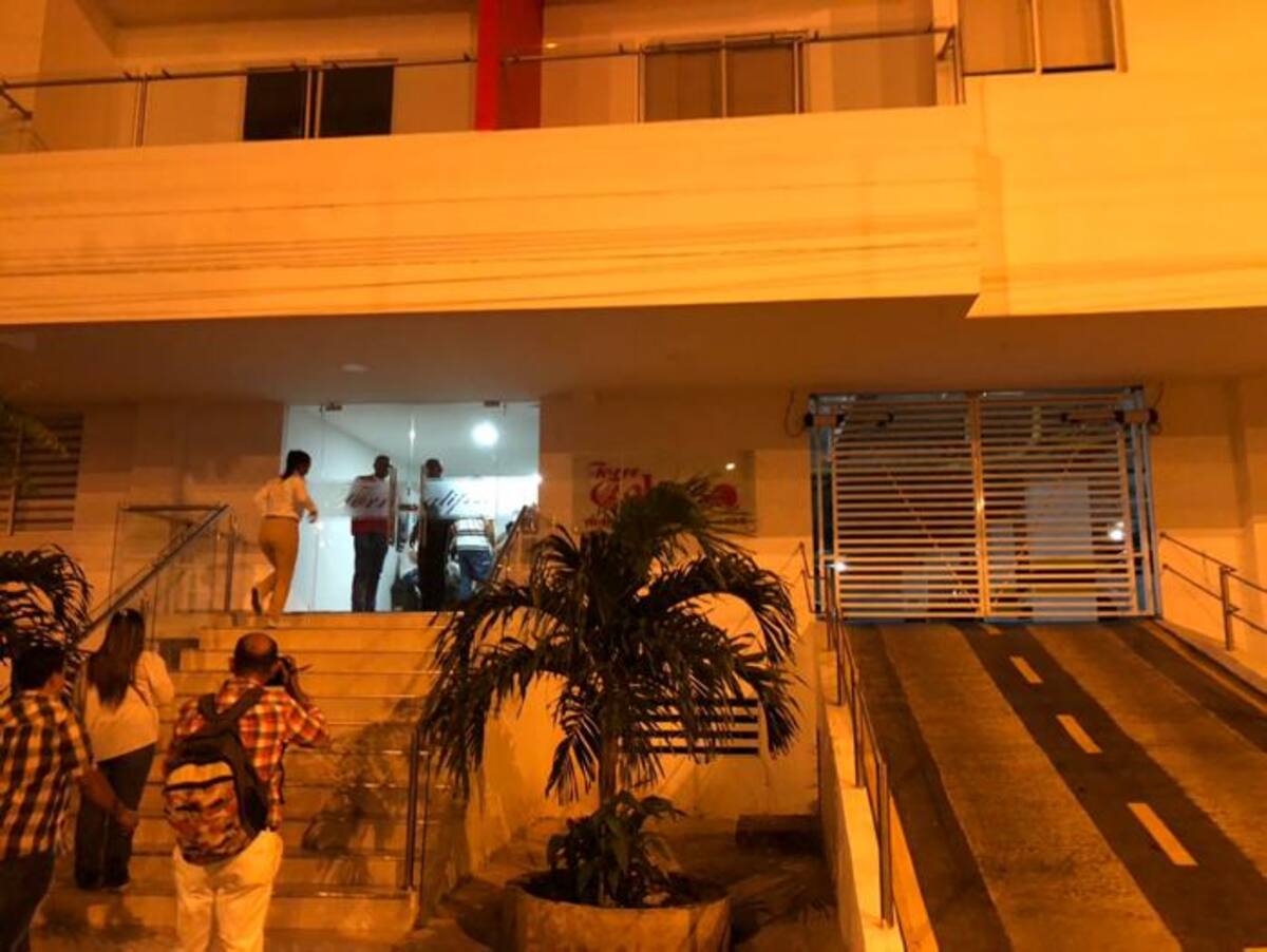 En el edificio Calipso Tower, ubicado en el barrio Alto Bosque, 8 familias han evacuado. El Universal.