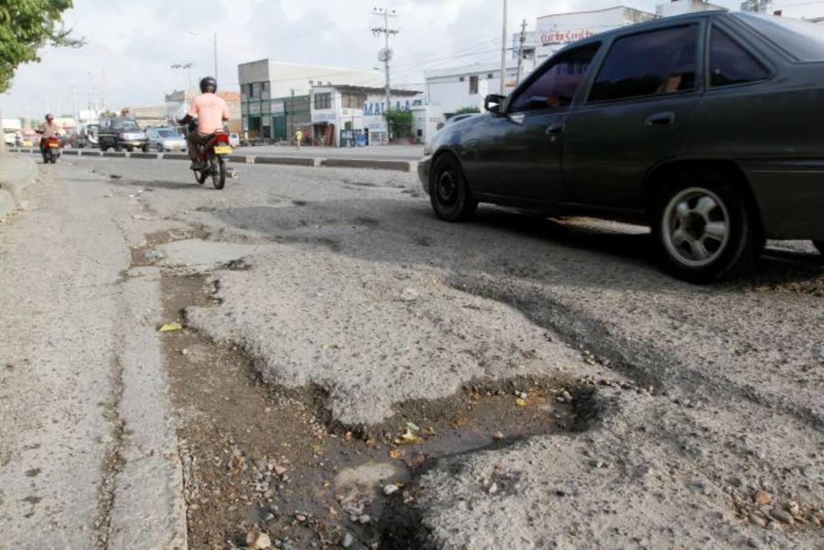 El trancón y el desespero de los pitos tiene desesperados a los habitantes del sector. Julio Castaño / El Universal