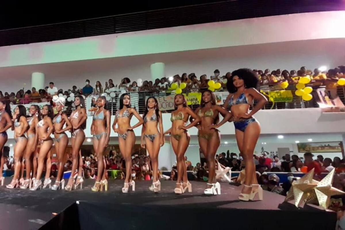 Fotos: armonía y belleza en la elección de la Reina Popular 2021