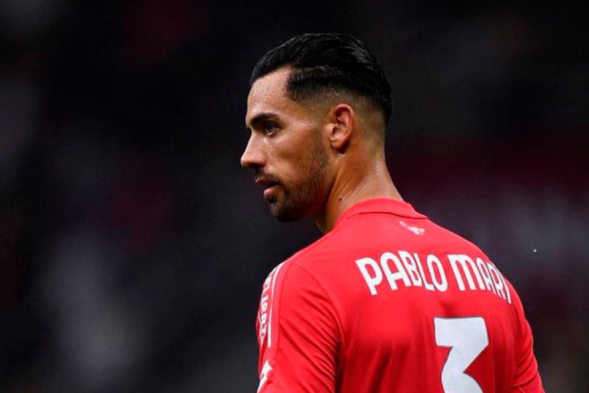 Triste: futbolista español fue apuñalado mientras estaba con su familia