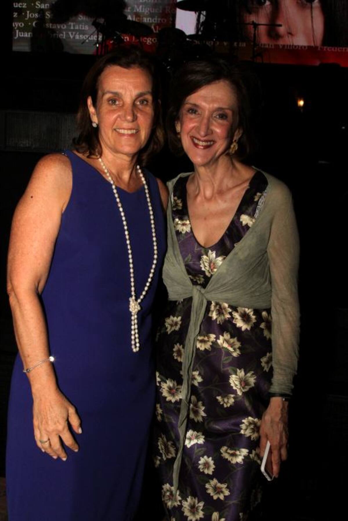 Gabriela de Londoño y La embajadora de Brasil en Colombia, María Elisa Berenguer.