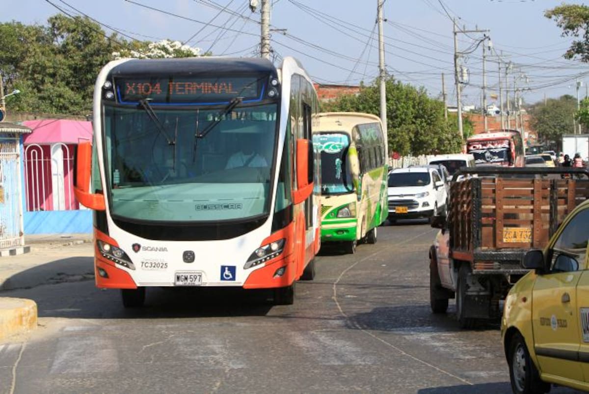 Transcaribe en la avenida Pedro Romero. JULIO CASTAÑO.