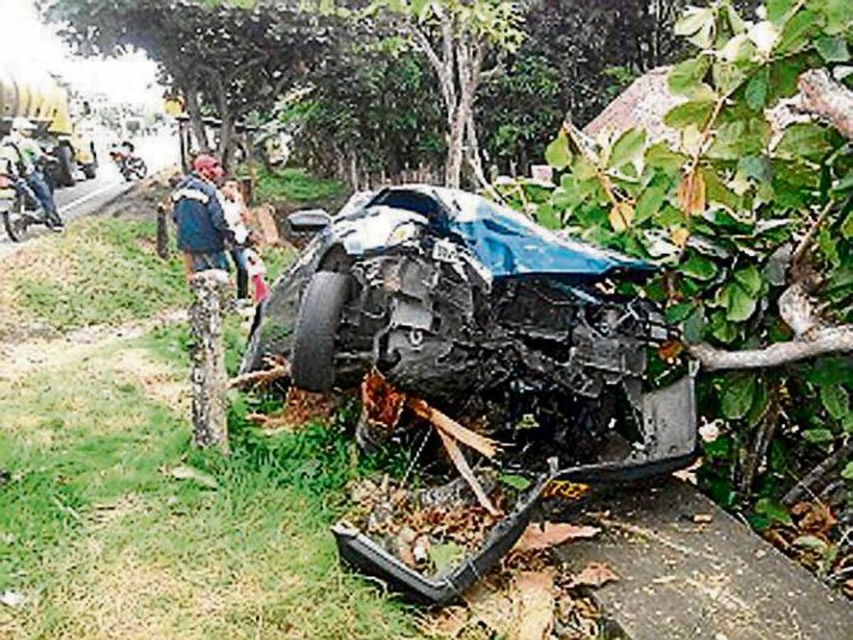 Tres heridos leves resultaron en el accidente ocurrido en Pueblo Nuevo.